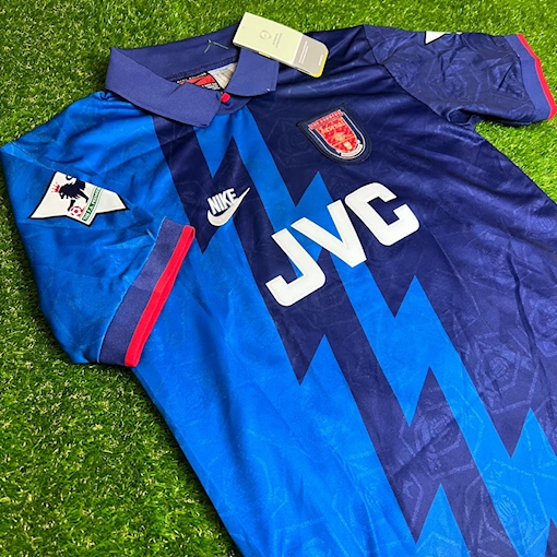 Picture of Arsenal 95/96 Away Wright