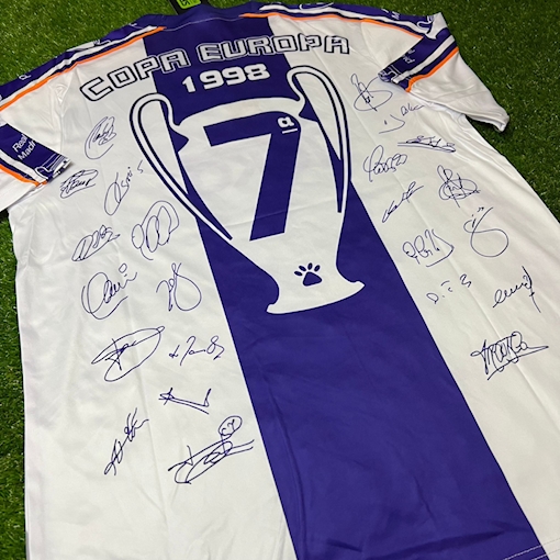 Picture of Real Madrid 97/98 Champions Edition
