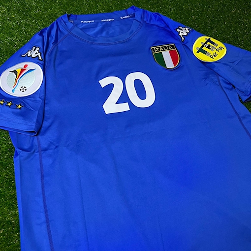 Picture of Italy 2000 Home Totti