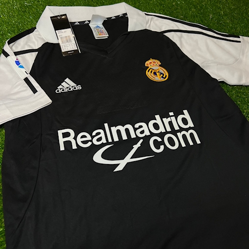 Picture of Real Madrid 01/02 Away Zidane