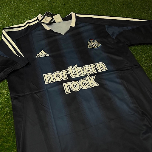 Picture of Newcastle 04/05 Away