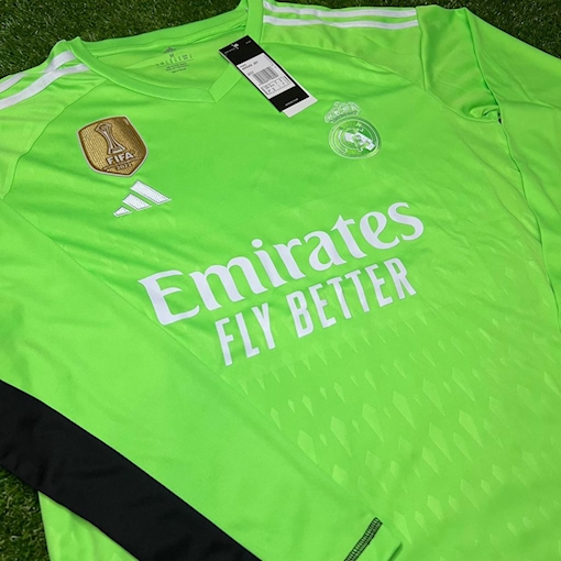 Picture of Real Madrid 23/24 Goalkeeper Green Long - Sleeve