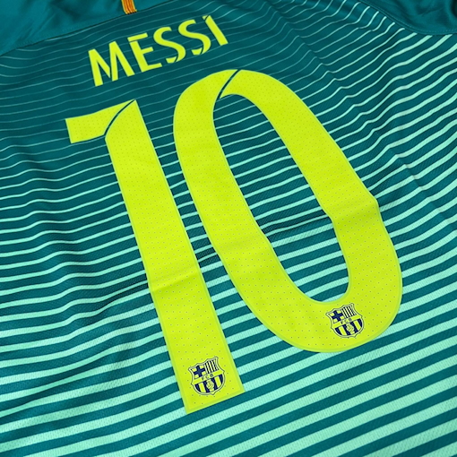 صورة Barcelona 16/17 Third Messi 