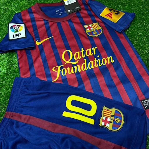 Picture of Barcelona 11/12 Home Messi Kids
