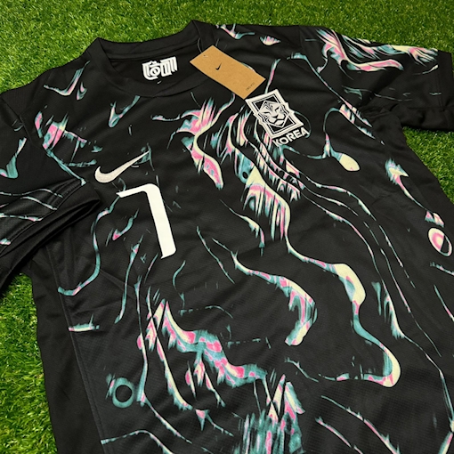صورة South Korea 24/25 Away Heungmin