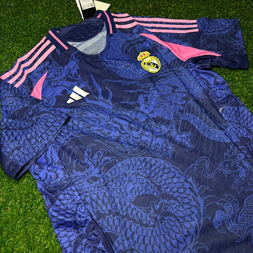 Picture of Real Madrid 24/25 Special Dragon Player Version Purple