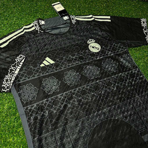 Picture of Real Madrid 24/25 Special Edition Black Player Version