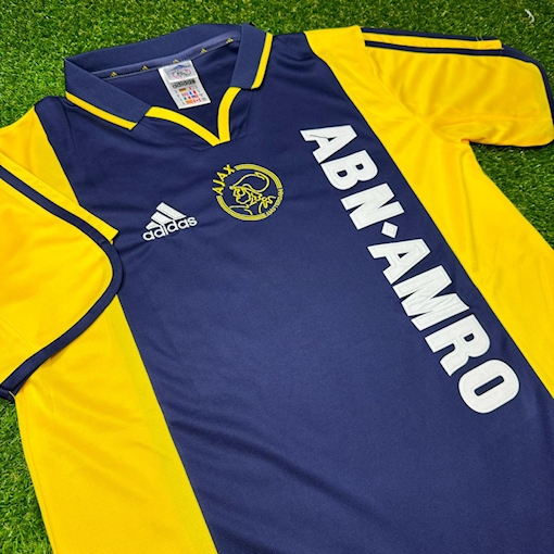 Picture of Ajax 00/01 Away Ibrahimović