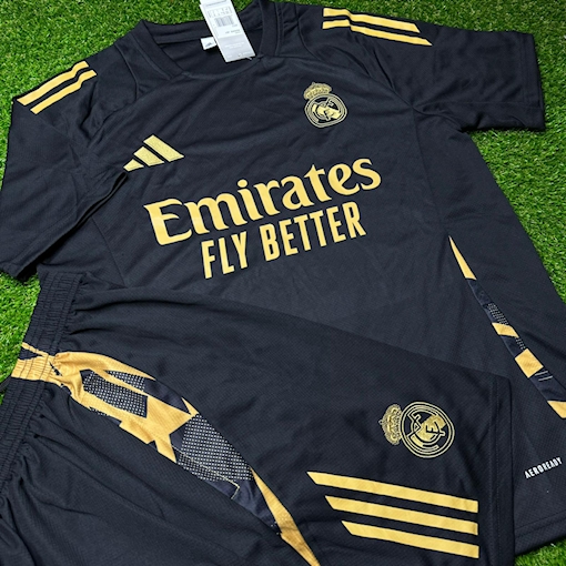 Picture of Real Madrid 24/25 Training Kit Black