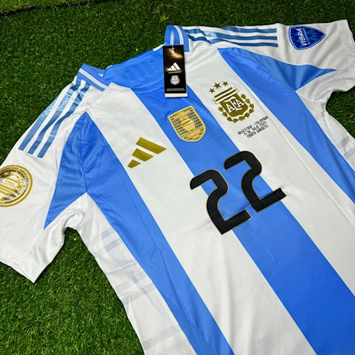 Picture of Argentina 24/25 Home L.Martinez Player Version