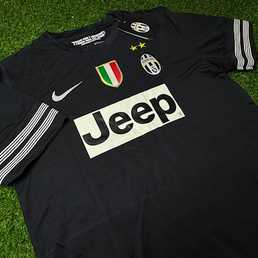 Picture of Juventus 12/13 Away Pirlo