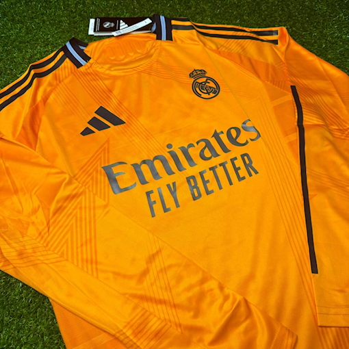 Picture of Real Madrid 24/25 Away Player Version