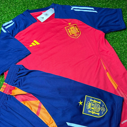 Picture of Spain 2024 Training Kit Red/Blue