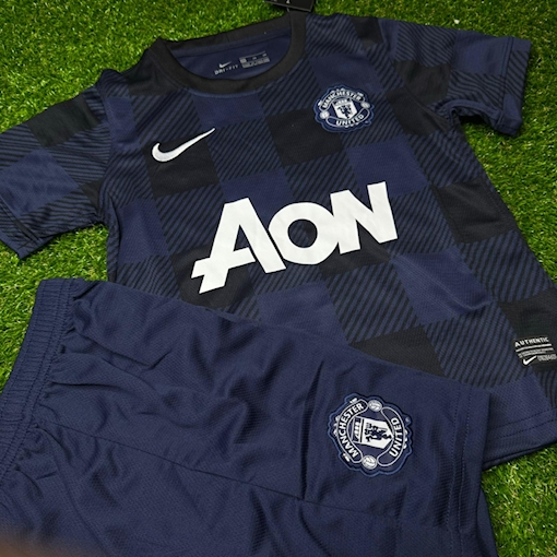 Picture of Manchester United 13/14 Away Kids