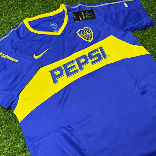 Picture of Boca Juniors 03/04 Home Tevez