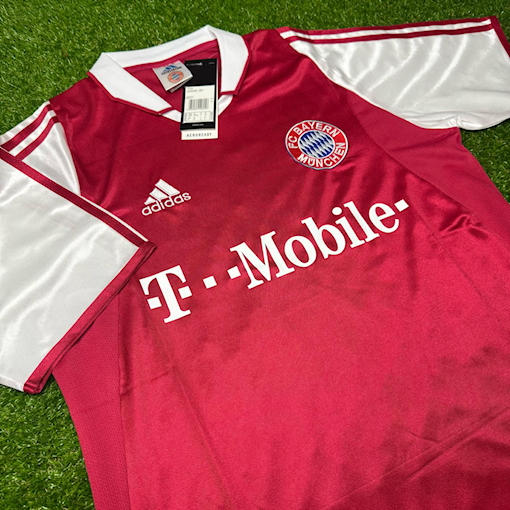 Picture of Bayern Munich 03/04 Home