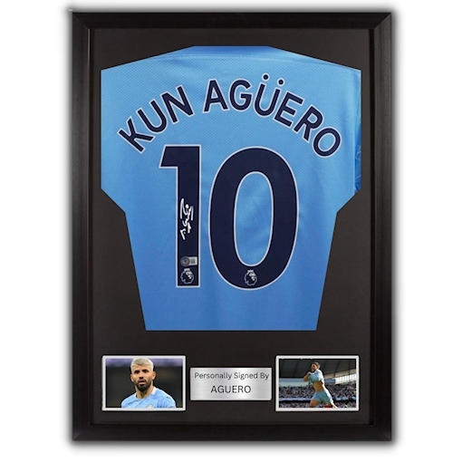 صورة Aguero signed & framed
