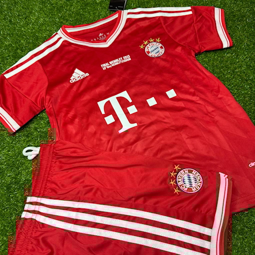 صورة Bayern Munich 13/14 Home Final Kids 