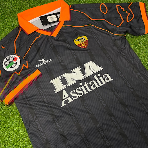 Picture of Roma 99/00 Third Totti