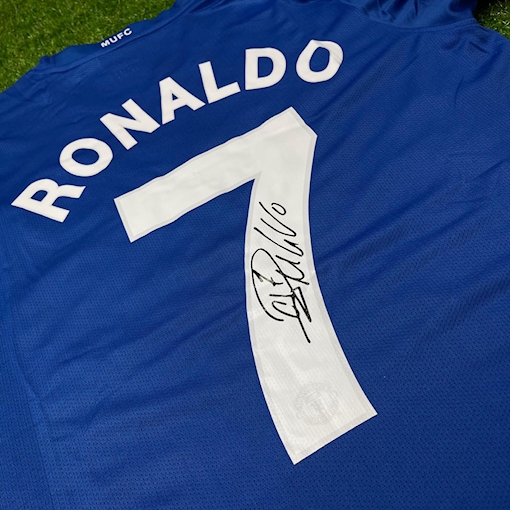 Picture of Manchester United 08/09 Third Ronaldo Signature Edition Long-sleeve 