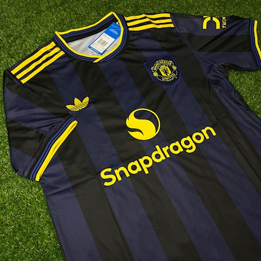 صورة Manchester United 25/26 Third