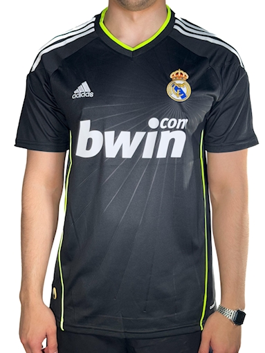 Picture of Real Madrid 10/11 Away