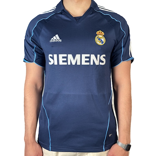 Picture of Real Madrid 05/06 Away Zidane