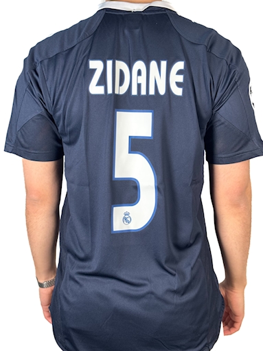 Picture of Real Madrid 04/05 Away Zidane