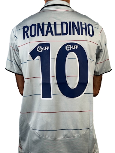 Picture of Barcelona 03/04 Away Ronaldinho 