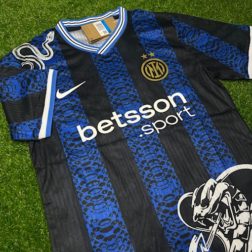 Picture of Inter Milan 25/26 Special Cobra Edition Player Version 