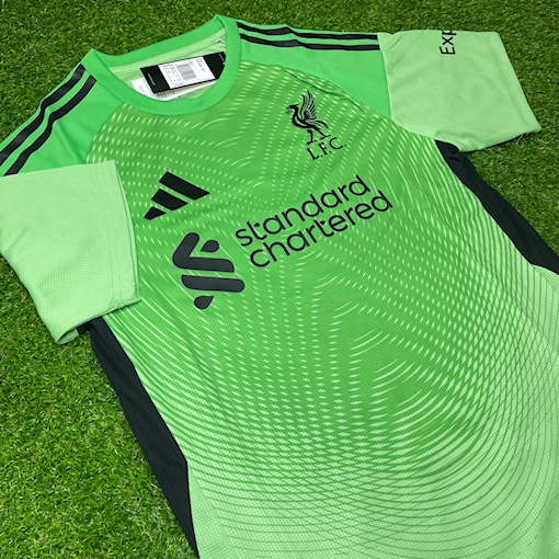 Picture of Liverpool 25/26 Goalkeeper Player Version Green 