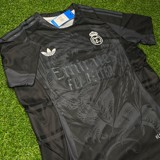 Picture of Real Madrid 25/26 Blackout Dragon Player Version