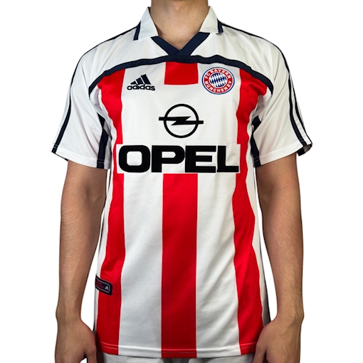 Picture of Bayern Munich 00/02 Away Maradona