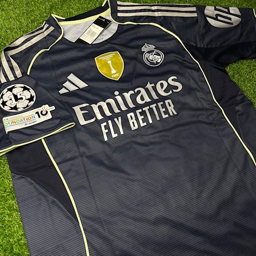صورة Real Madrid 25/26 Away Mbappé
