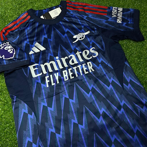 Picture of Arsenal 25/26 Away Saka Player Version