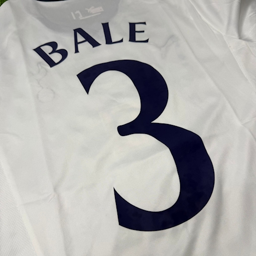 Picture of Tottenham 08/09 Home Bale
