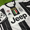 Picture of Juventus 16/17 Home