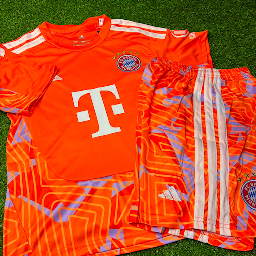 Picture of Bayern Munich 26/27 Orange Goalkeeper Kids 
