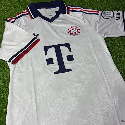 Picture of Bayern Munich 26/27 Away Player Version