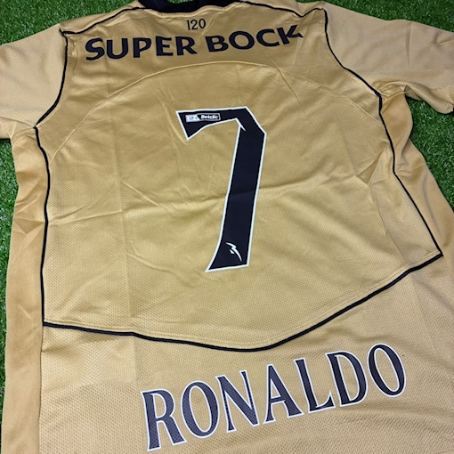 Picture of Sporting Lisbon 26/27 Away Ronaldo 